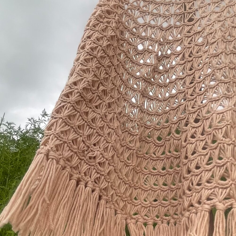 NEW Dreamy Boho One-Size Warm Bone/Cream Cozy Handmade Crochet Fringe Shawl/Cape - Picture 15 of 16